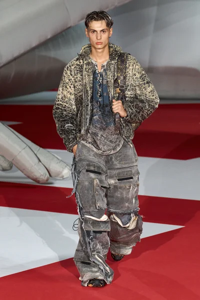 Look 40
